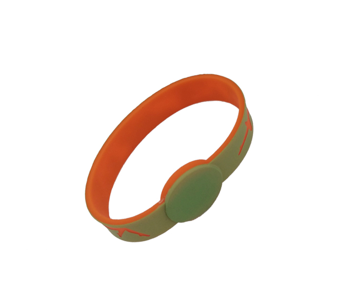 Closed Silicone High Frequency 13.56MHz RFID Wristband with Debossed Patterns